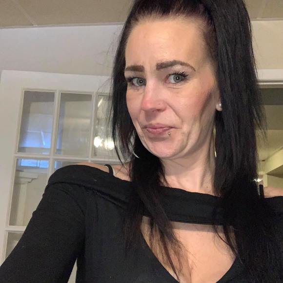 Meet your Posher, Jennie - Picture 1 of 1